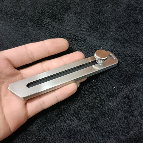 不锈钢美工刀五金18mm全钢工业级重型壁纸刀架电工皮具刀美工刀架